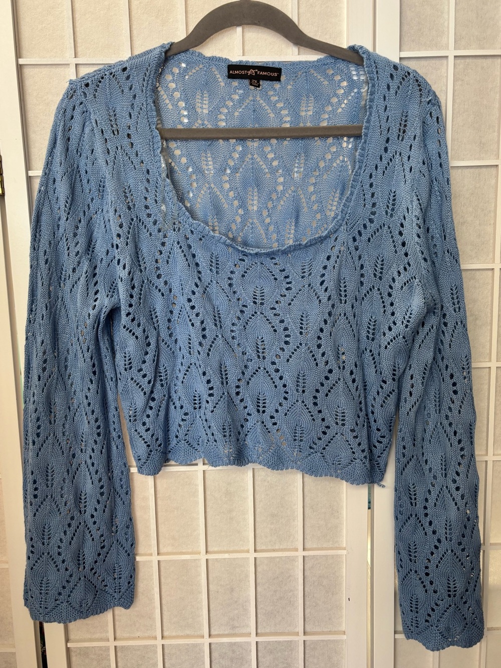 ALMOST FAMOUS Top